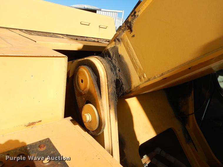 image for item EO9580 2005 John Deere 330C LC excavator