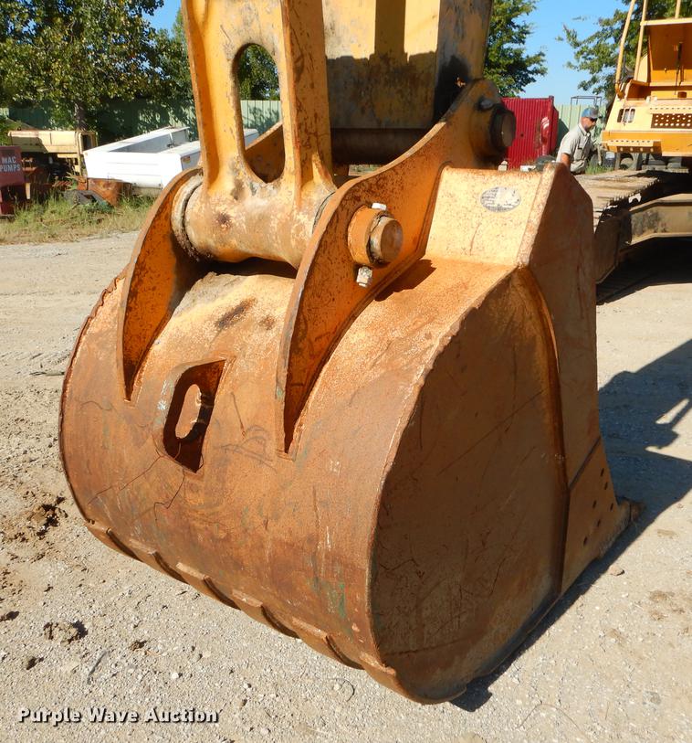 image for item EO9580 2005 John Deere 330C LC excavator