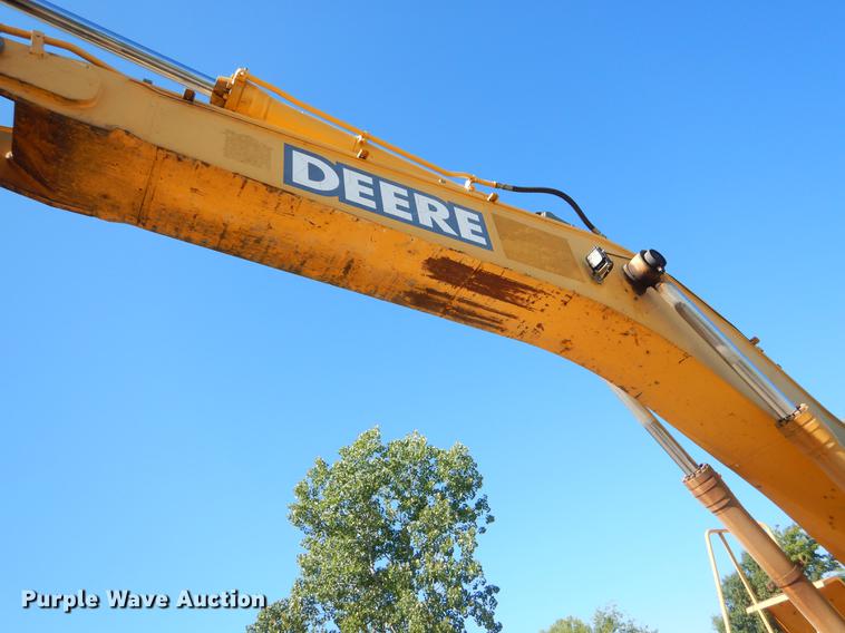 image for item EO9580 2005 John Deere 330C LC excavator