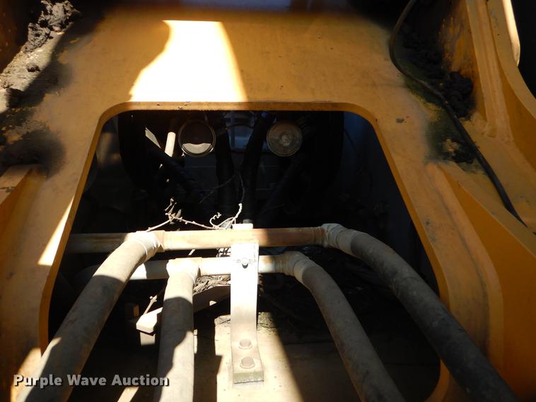 image for item EO9580 2005 John Deere 330C LC excavator