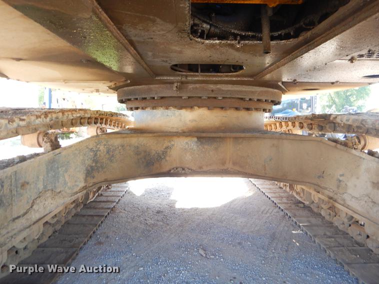 image for item EO9580 2005 John Deere 330C LC excavator