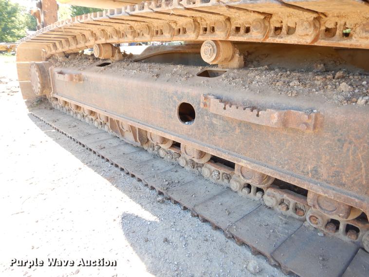 image for item EO9580 2005 John Deere 330C LC excavator