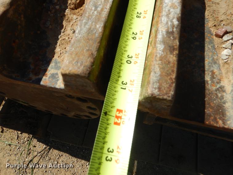 image for item EO9580 2005 John Deere 330C LC excavator