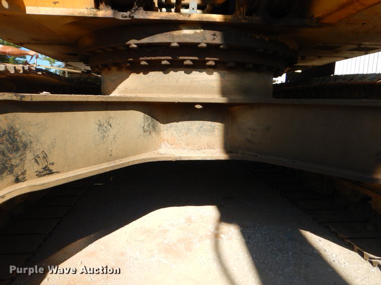 image for item EO9580 2005 John Deere 330C LC excavator