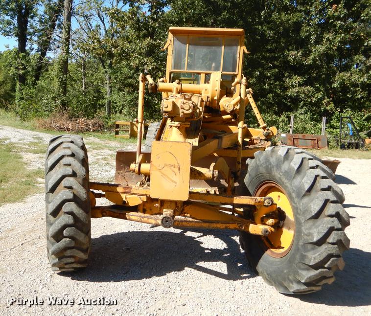 image for item EO9622 Caterpillar 12E rigid frame motor grader