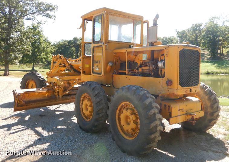 image for item EO9622 Caterpillar 12E rigid frame motor grader