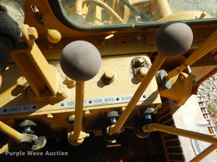 image for item EO9622 Caterpillar 12E rigid frame motor grader