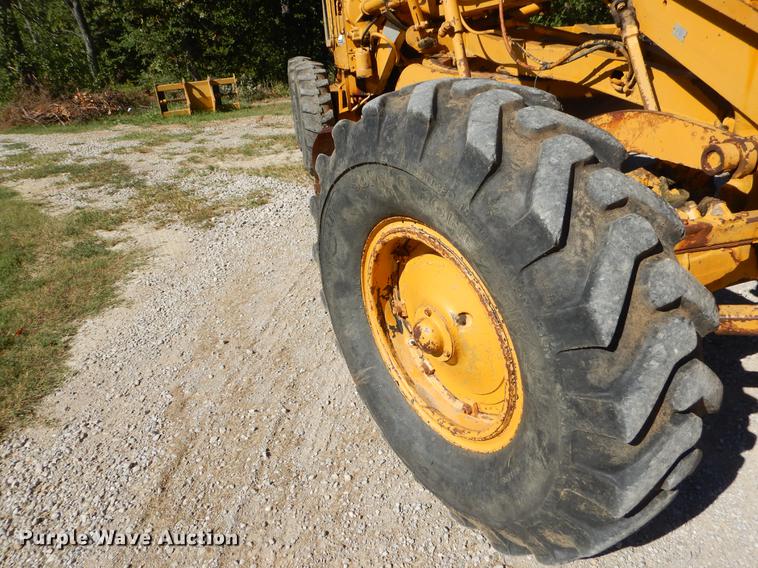 image for item EO9622 Caterpillar 12E rigid frame motor grader