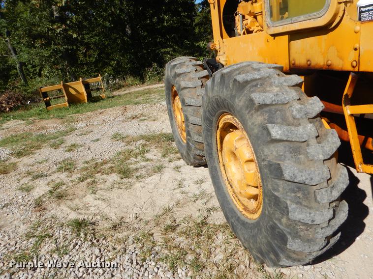 image for item EO9622 Caterpillar 12E rigid frame motor grader