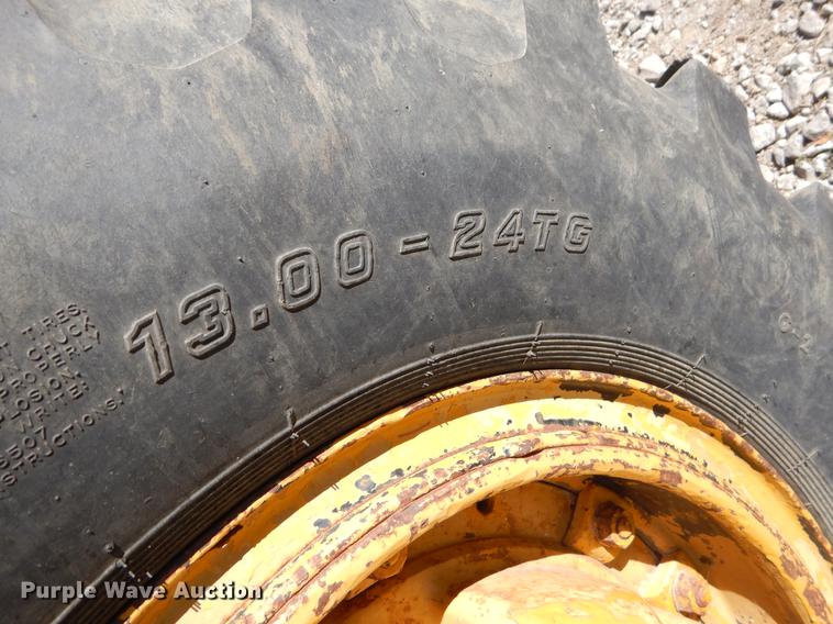 image for item EO9622 Caterpillar 12E rigid frame motor grader