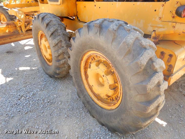image for item EO9622 Caterpillar 12E rigid frame motor grader