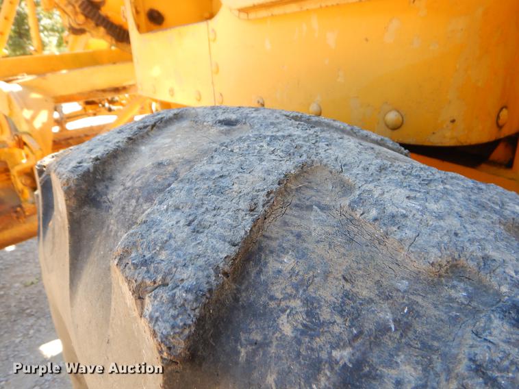 image for item EO9622 Caterpillar 12E rigid frame motor grader