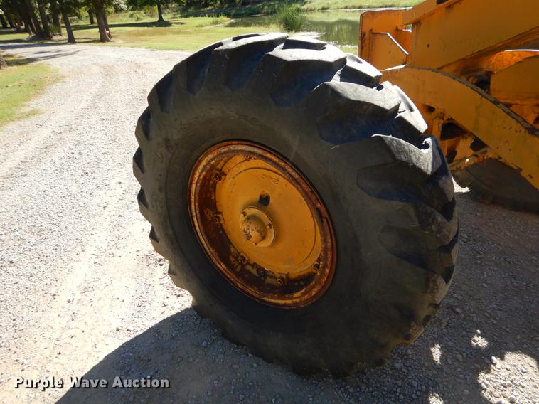 image for item EO9622 Caterpillar 12E rigid frame motor grader