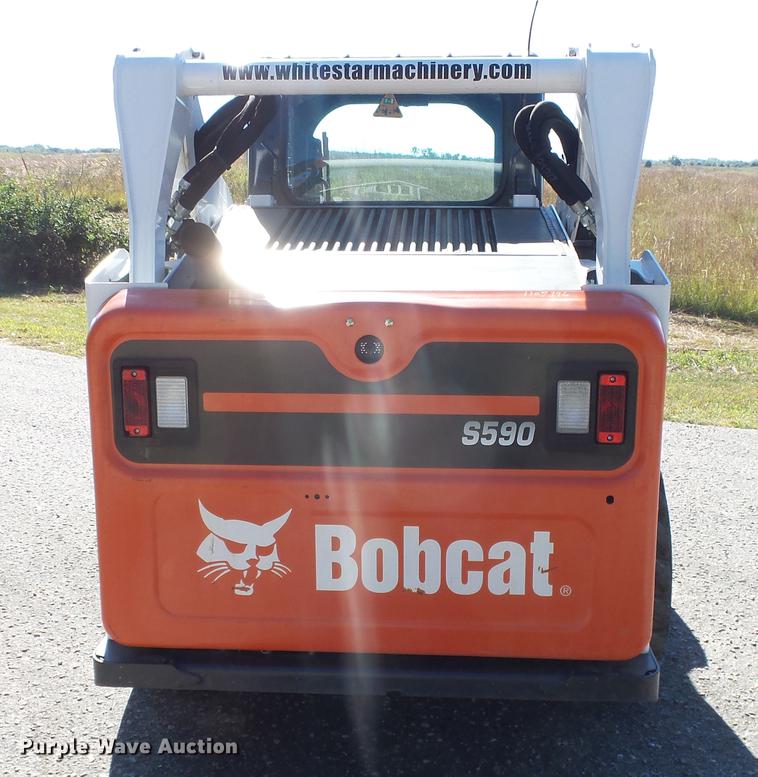 image for item FO9195 2015 Bobcat S590 skid steer
