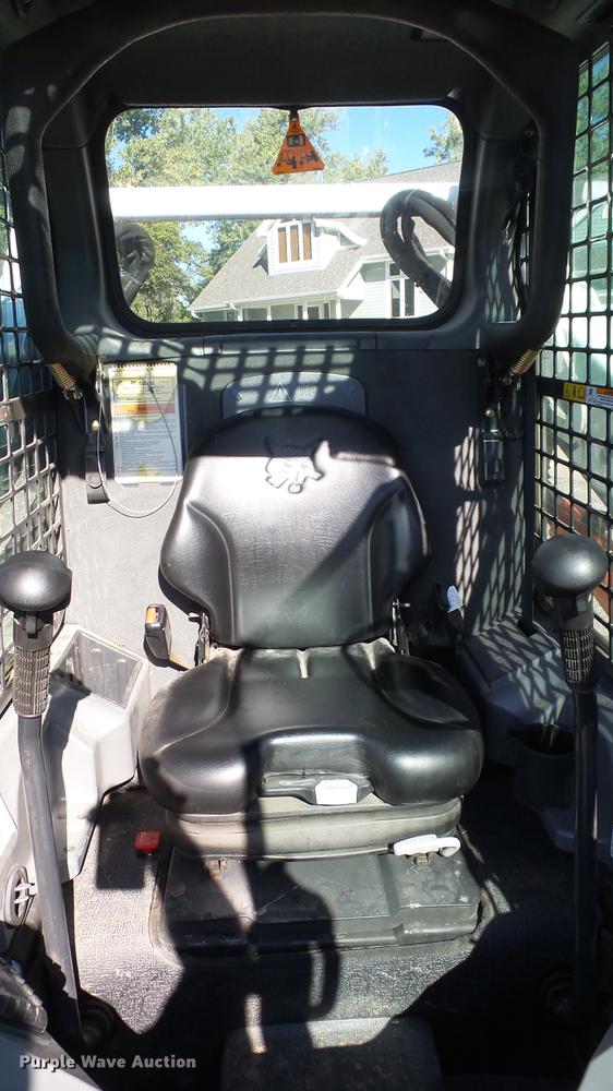 image for item FO9195 2015 Bobcat S590 skid steer