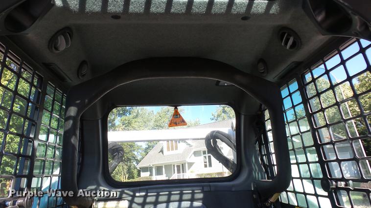 image for item FO9195 2015 Bobcat S590 skid steer