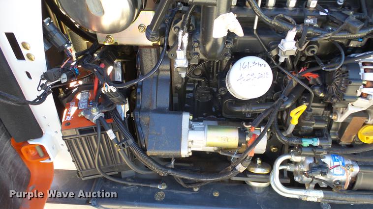 image for item FO9195 2015 Bobcat S590 skid steer