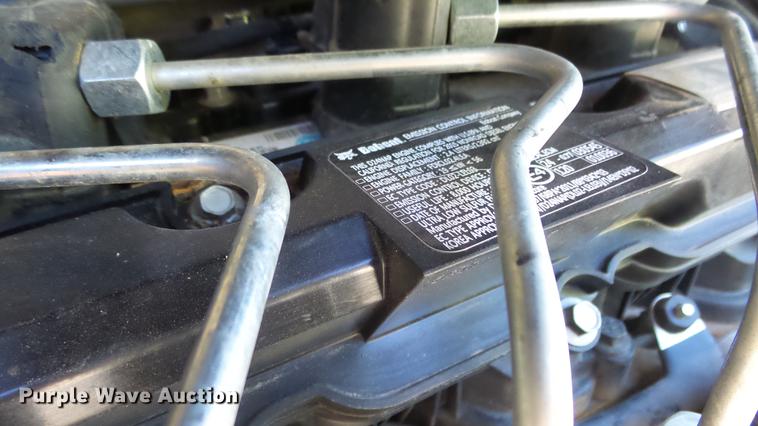 image for item FO9195 2015 Bobcat S590 skid steer