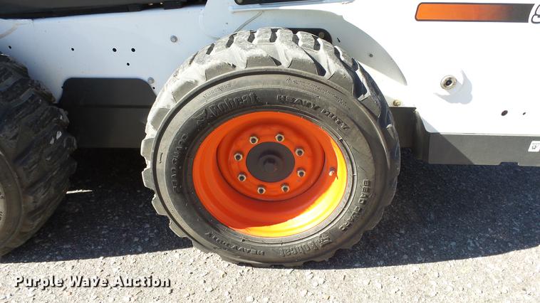 image for item FO9195 2015 Bobcat S590 skid steer
