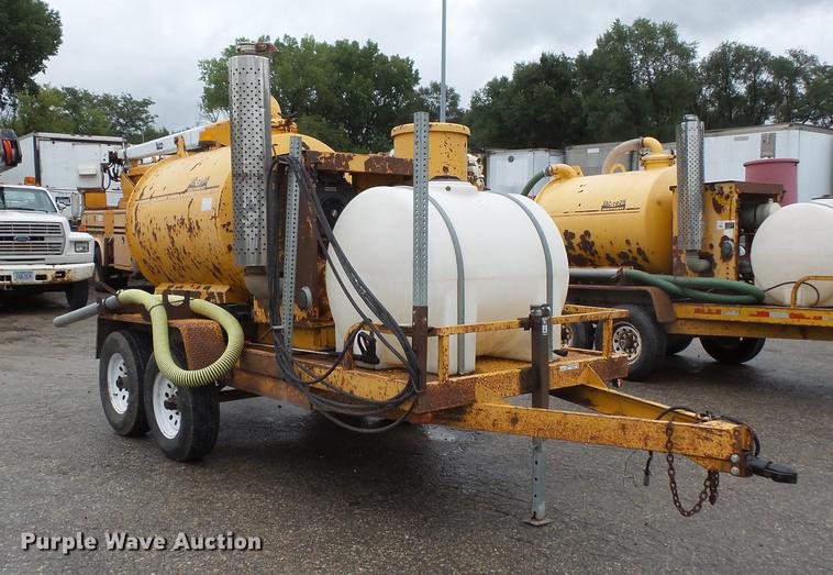 image for item FT9834 U-Dump vacuum trailer