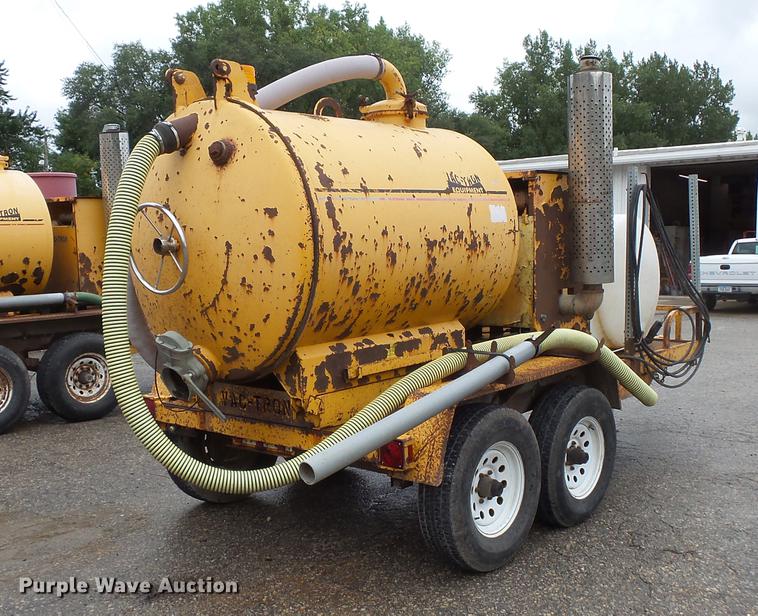image for item FT9834 U-Dump vacuum trailer