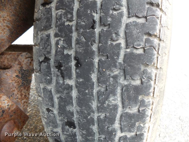 image for item FT9834 U-Dump vacuum trailer