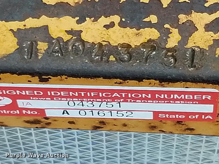 image for item FT9834 U-Dump vacuum trailer