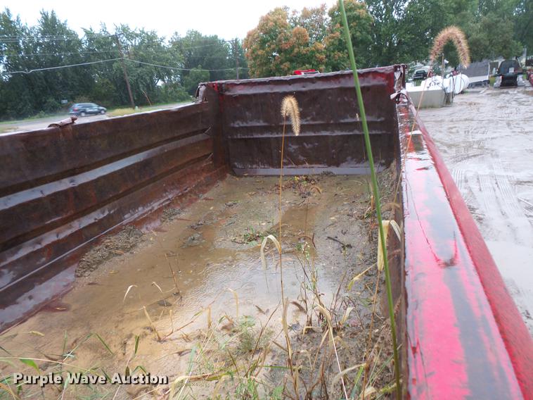 image for item FT9913 2002 Sterling L-Line dump truck