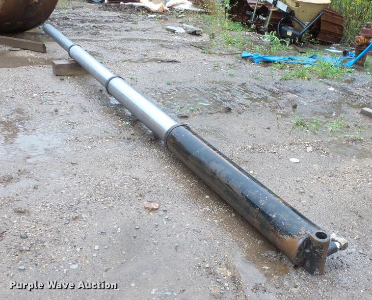 image for item FT9913 2002 Sterling L-Line dump truck