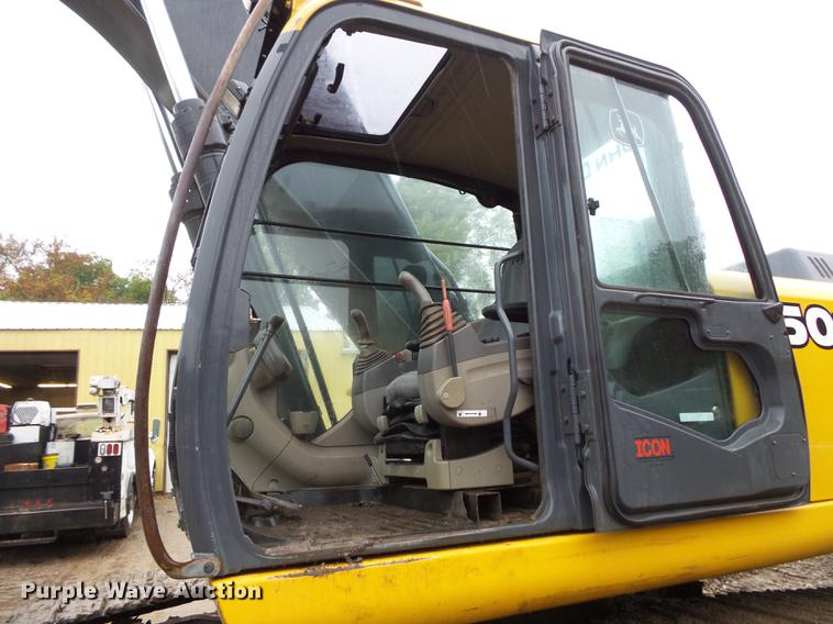image for item FT9914 2007 John Deere 350D LC excavator