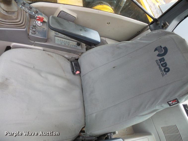 image for item FT9914 2007 John Deere 350D LC excavator