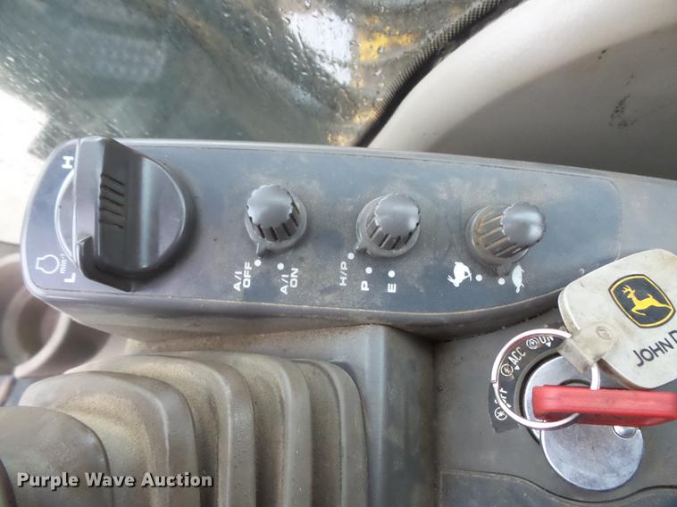 image for item FT9914 2007 John Deere 350D LC excavator