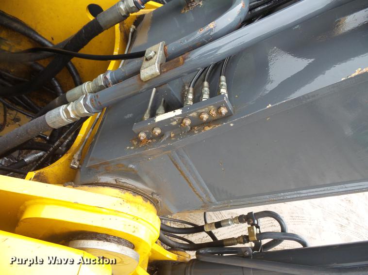 image for item FT9914 2007 John Deere 350D LC excavator