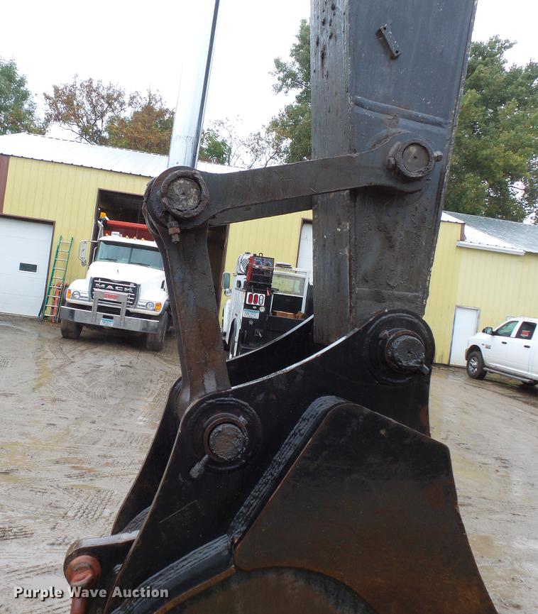 image for item FT9914 2007 John Deere 350D LC excavator