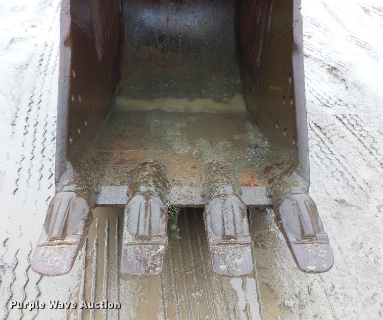 image for item FT9914 2007 John Deere 350D LC excavator