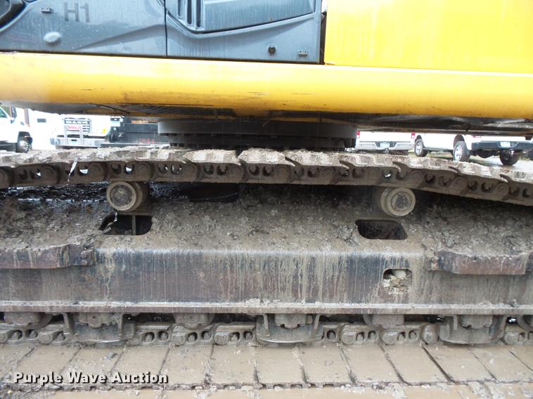 image for item FT9914 2007 John Deere 350D LC excavator