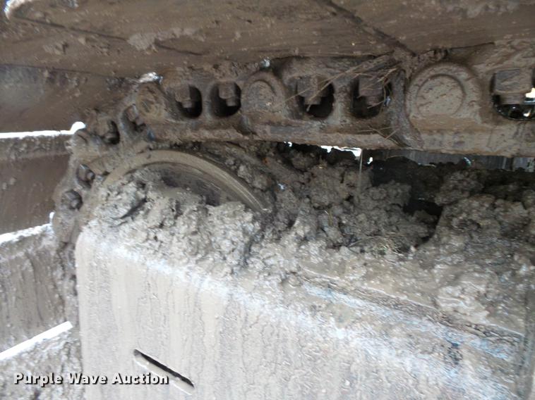 image for item FT9914 2007 John Deere 350D LC excavator