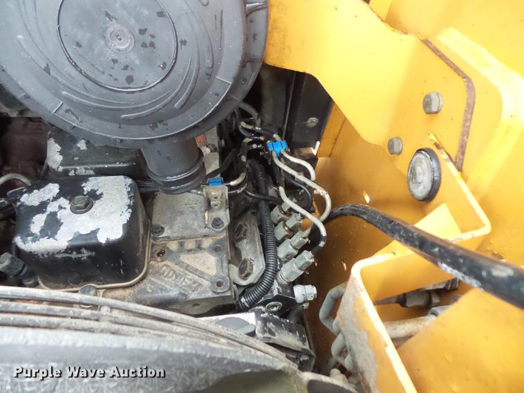 image for item FT9917 2003 Case 90XT skid steer