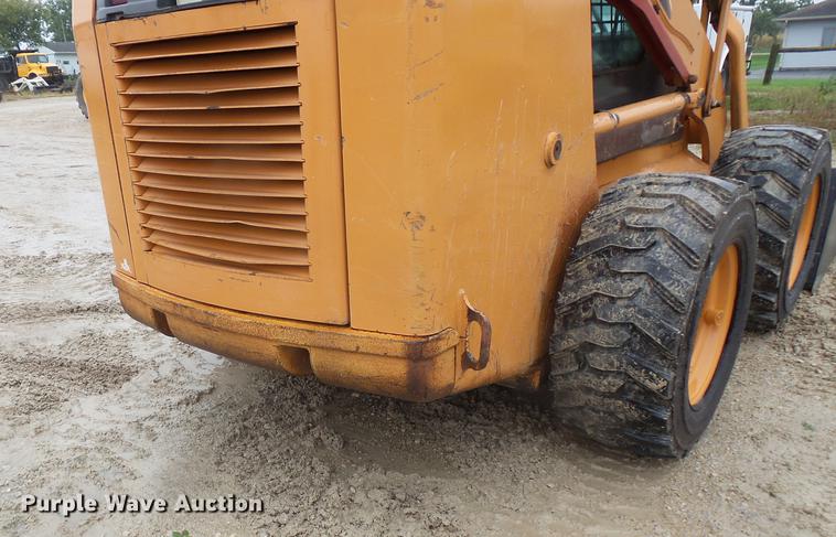 image for item FT9917 2003 Case 90XT skid steer