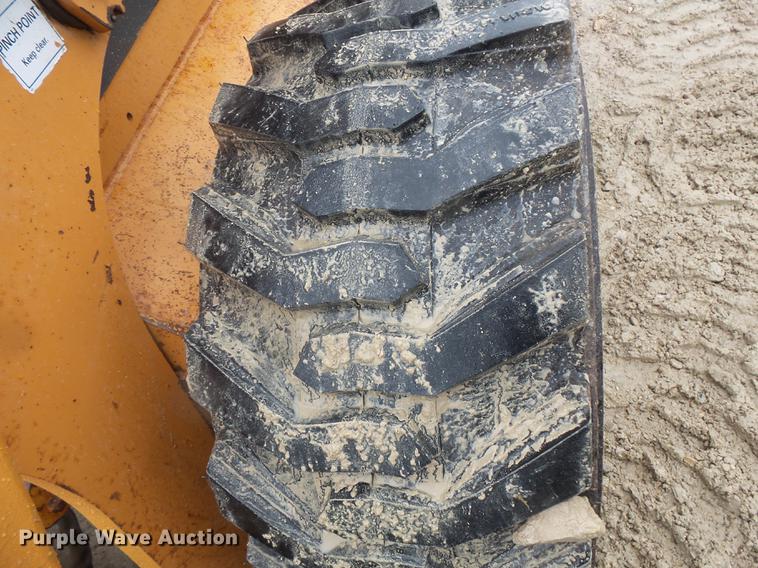 image for item FT9917 2003 Case 90XT skid steer