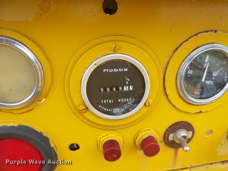 image for item FT9926 Clark RW-140 pneumatic roller