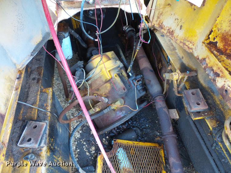 image for item FT9926 Clark RW-140 pneumatic roller