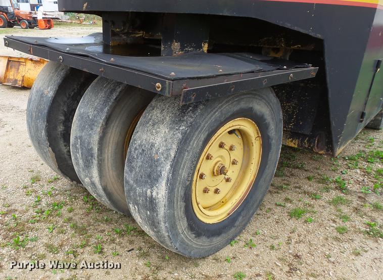 image for item FT9926 Clark RW-140 pneumatic roller