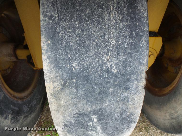 image for item FT9926 Clark RW-140 pneumatic roller