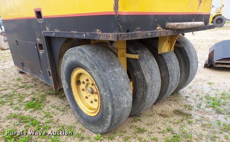 image for item FT9926 Clark RW-140 pneumatic roller