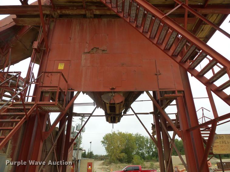 image for item FT9928 1998 Svedala Ripl-Flo vibratory screen