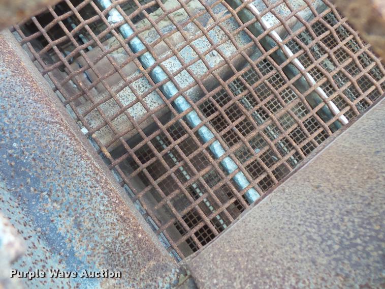 image for item FT9928 1998 Svedala Ripl-Flo vibratory screen