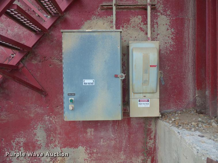 image for item FT9928 1998 Svedala Ripl-Flo vibratory screen