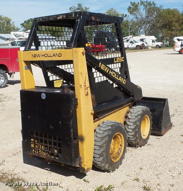 image for item FT9948 1984 New Holland L250 skid steer