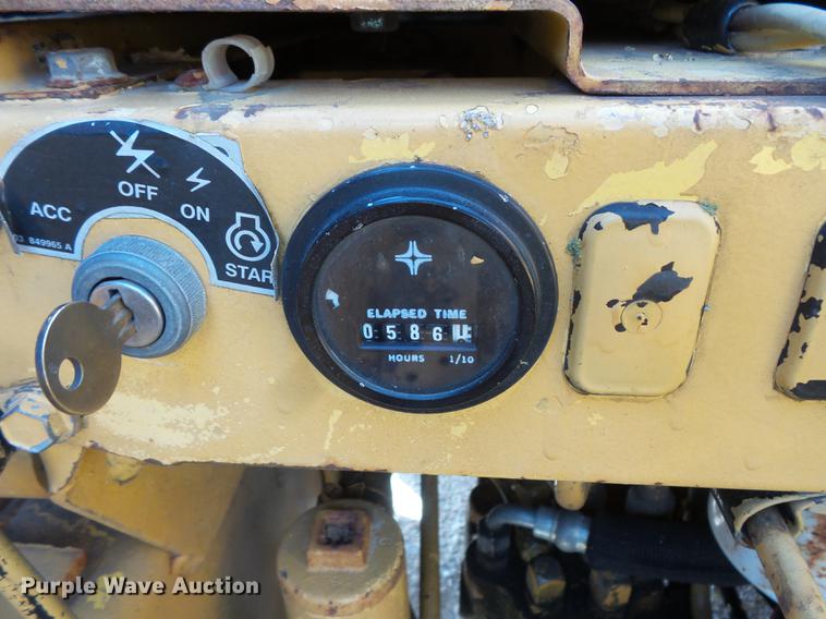 image for item FT9948 1984 New Holland L250 skid steer